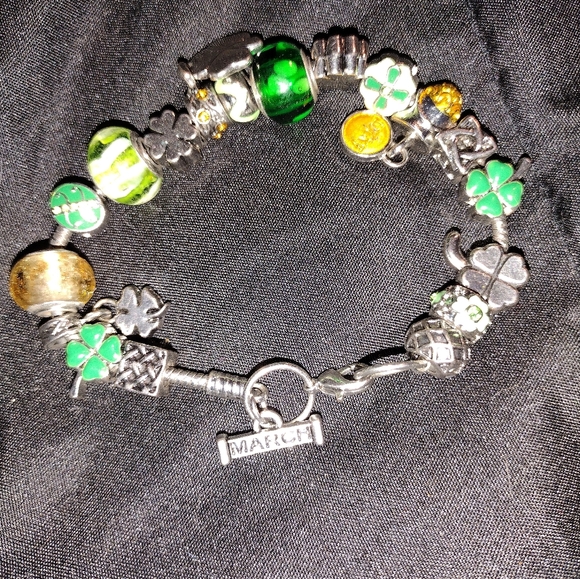 March Bracelet - Picture 1 of 1
